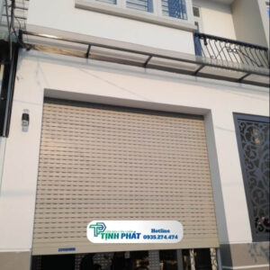 Cửa Cuốn Nhôm Có Khe Thoáng CC08