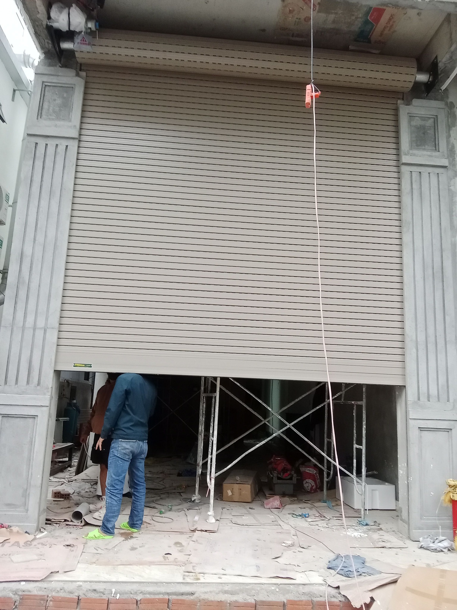 Lắp đặt cửa cuốn Liên Chiểu Đà Nẵng: Hàng chính hãng - Hỗ trợ nhanh - Miễn phí khảo sát