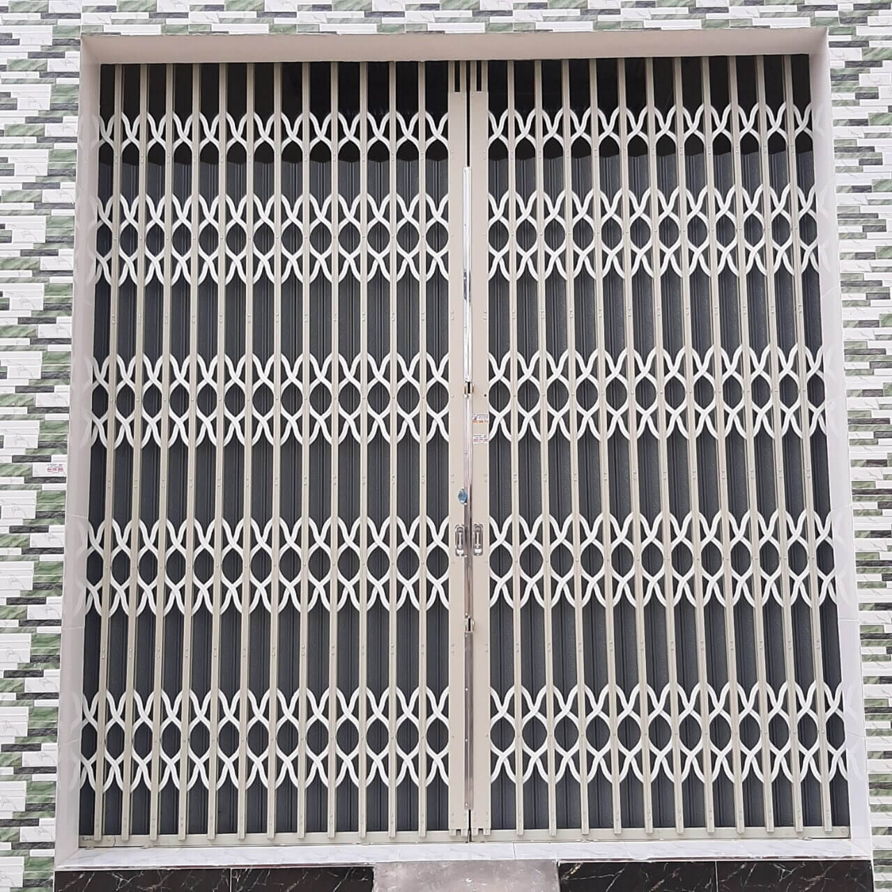 Lắp đặt cửa kéo Hòa Khánh Đà Nẵng: Đa dạng mẫu mã - Quy trình chuyên nghiệp