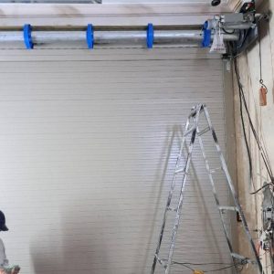 Lắp đặt cửa cuốn Đà Nẵng: Bảng giá 2026 - Hỗ trợ kiểm tra và nghiệm thu đạt chuẩn Lắp đặt cửa cuốn Đà Nẵng