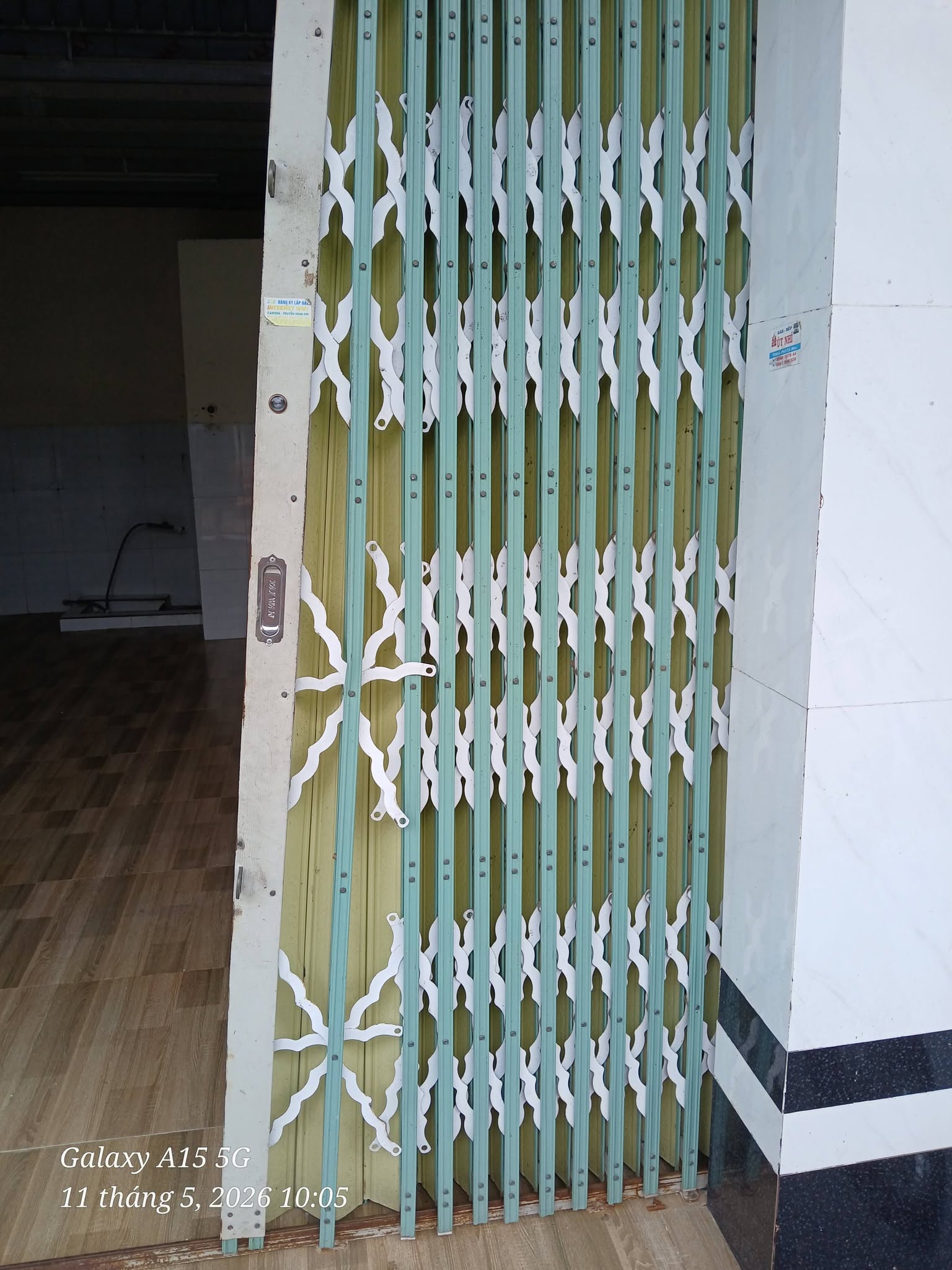 Dịch Vụ Sửa Cửa Kéo Bị Kẹt, Lệch Ray, Đứt Lá Tại Đà Nẵng Uy Tín